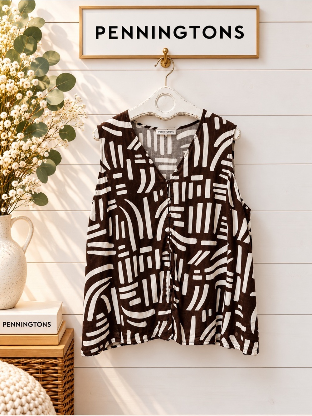 Penningtons Sleeveless Abstract Print Blouse – Brown & Cream – Estimated Size 2X